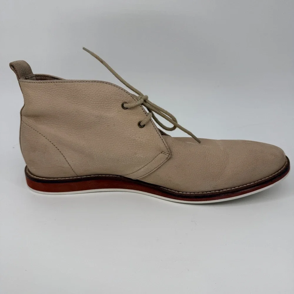 Banana Republic tan wear neutral